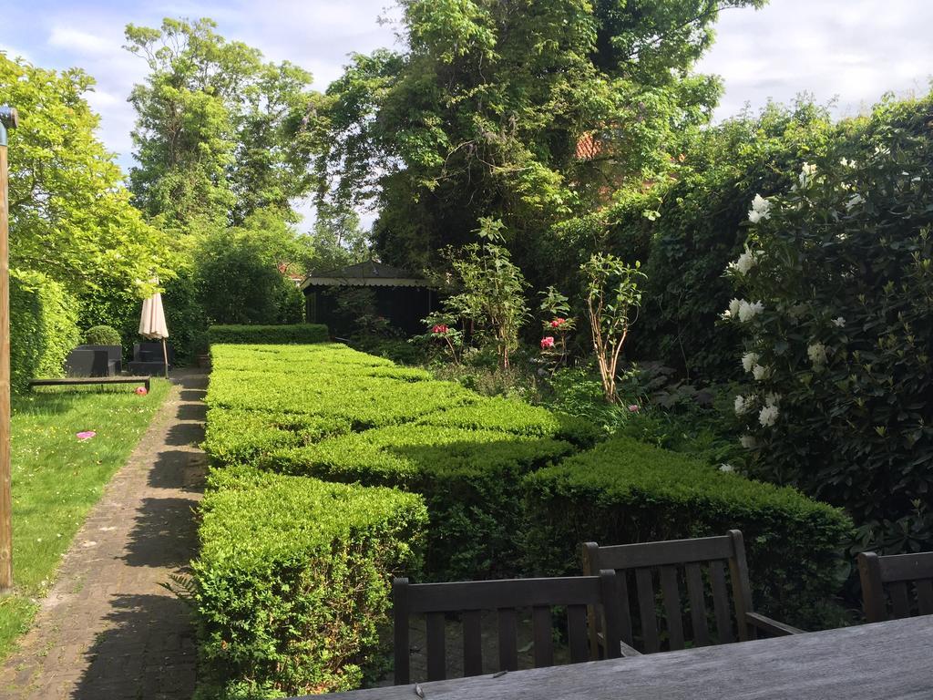 Bed And Breakfast De Oude Pastorie Sneek Exterior photo